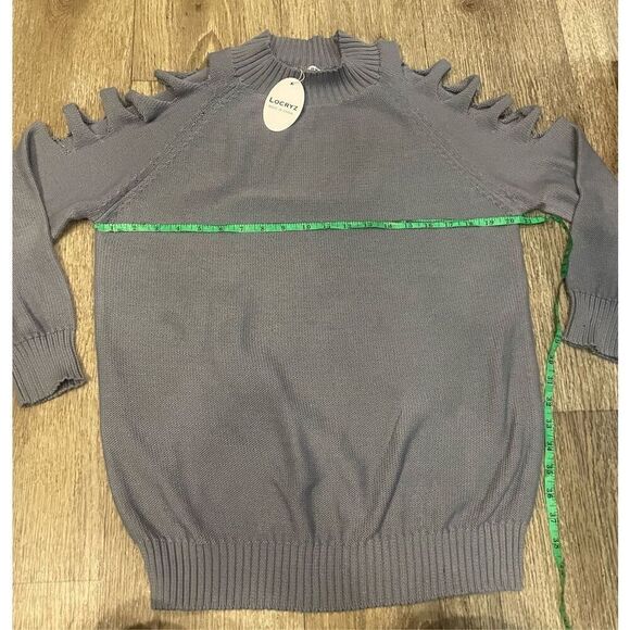 Locryz Large Grey Sweater Cut Out Shoulders New - Picture 1 of 6